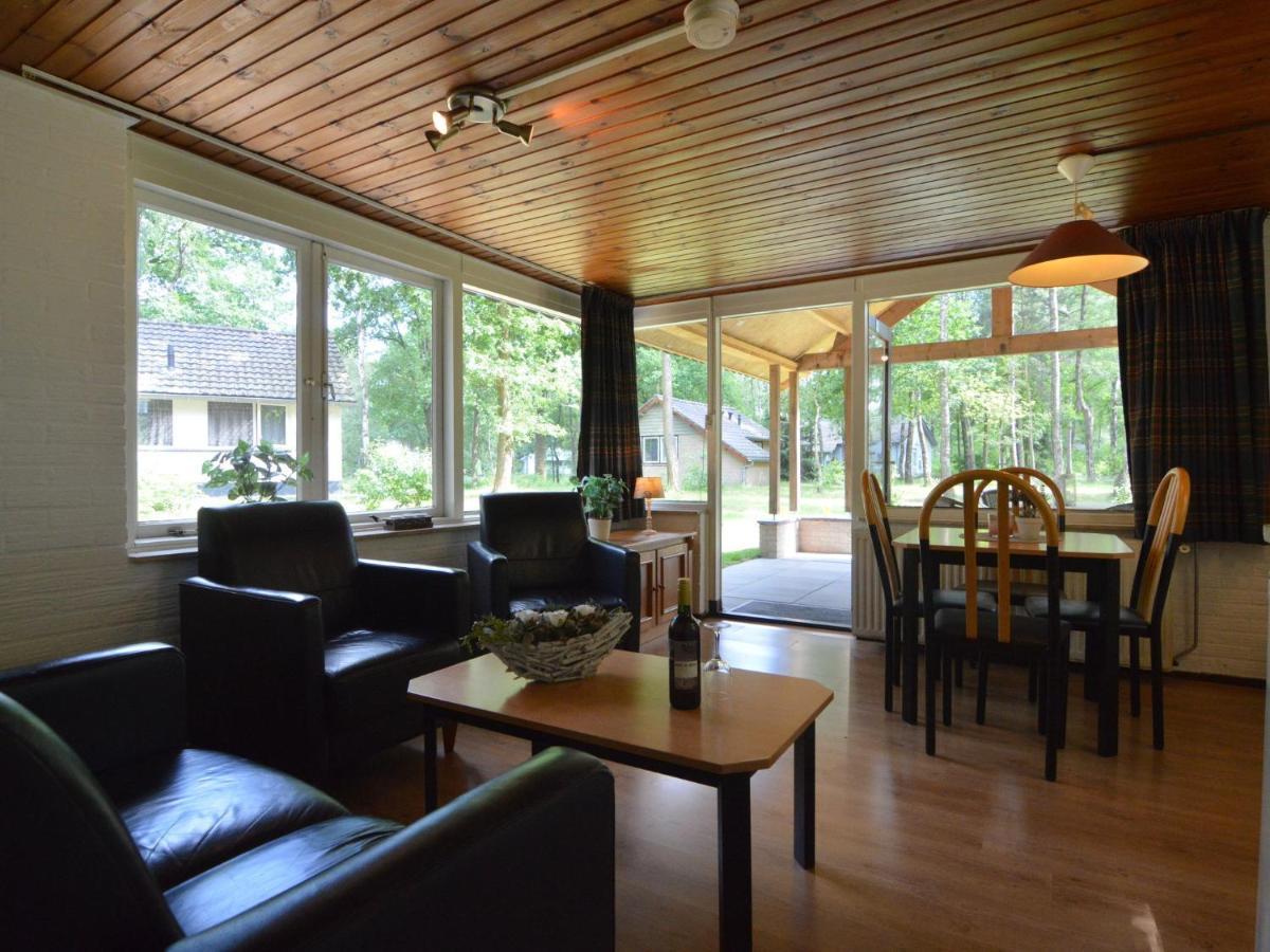 Detached Bungalow With Lovely Covered Terrace In A Nature Rich Holiday Park Stramproy Ngoại thất bức ảnh