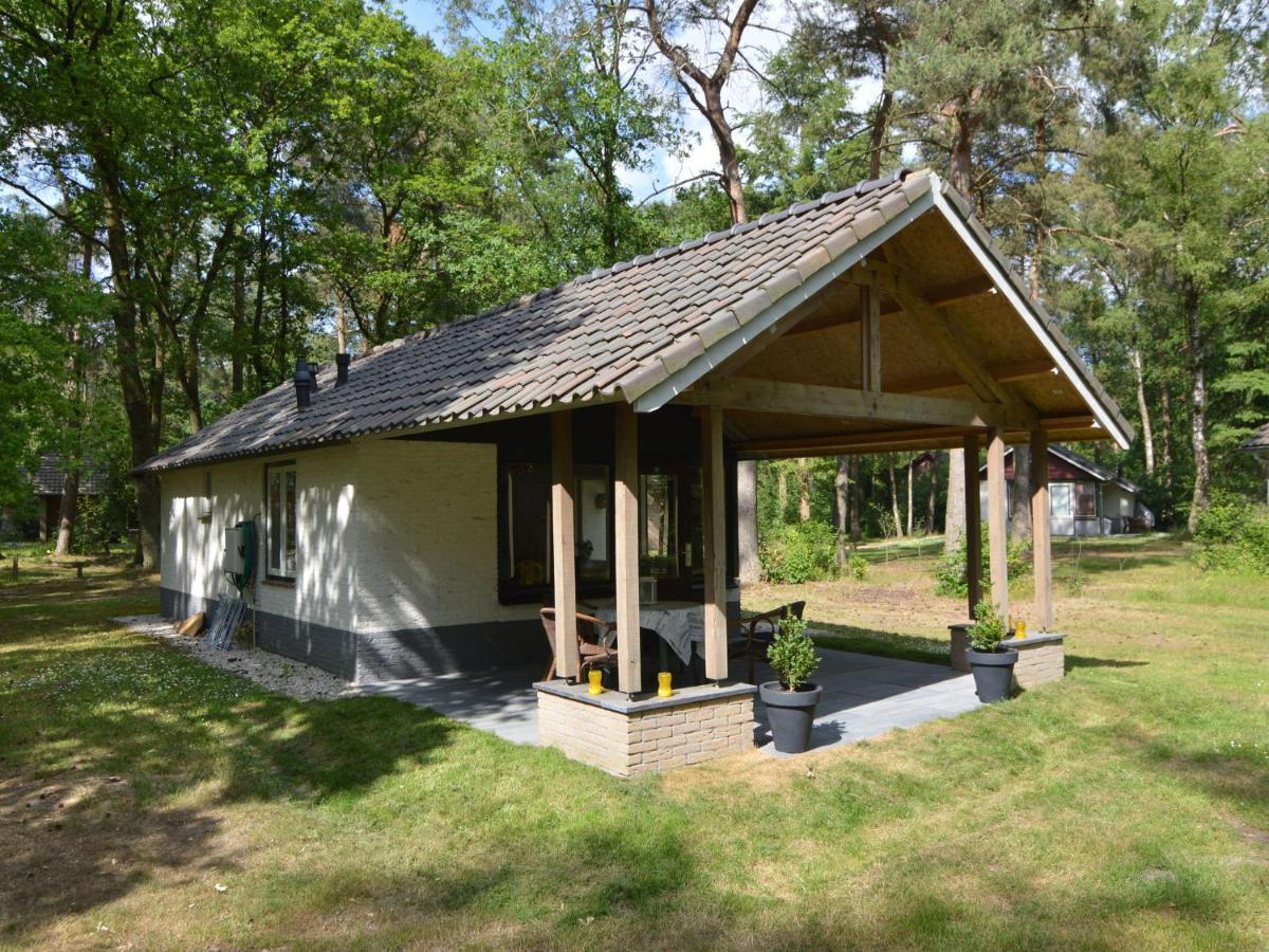 Detached Bungalow With Lovely Covered Terrace In A Nature Rich Holiday Park Stramproy Ngoại thất bức ảnh