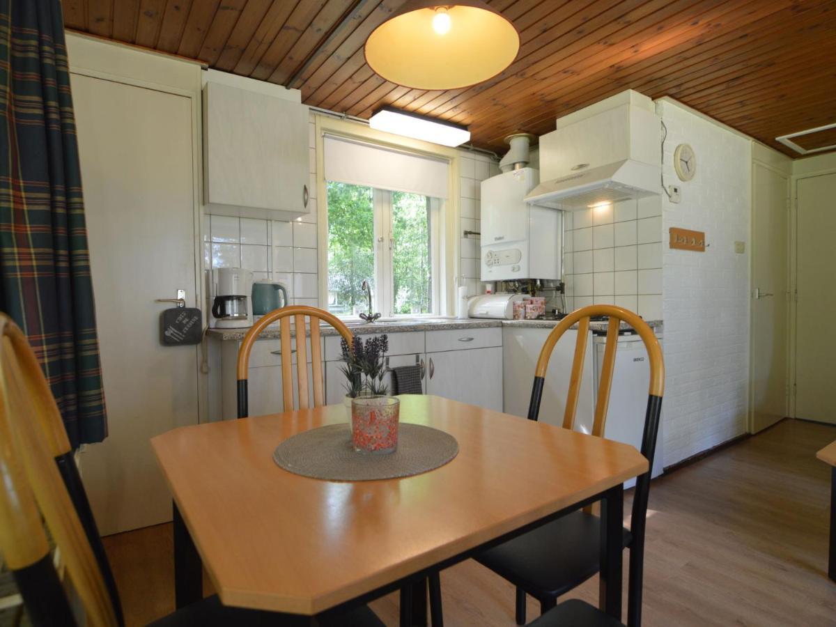 Detached Bungalow With Lovely Covered Terrace In A Nature Rich Holiday Park Stramproy Ngoại thất bức ảnh